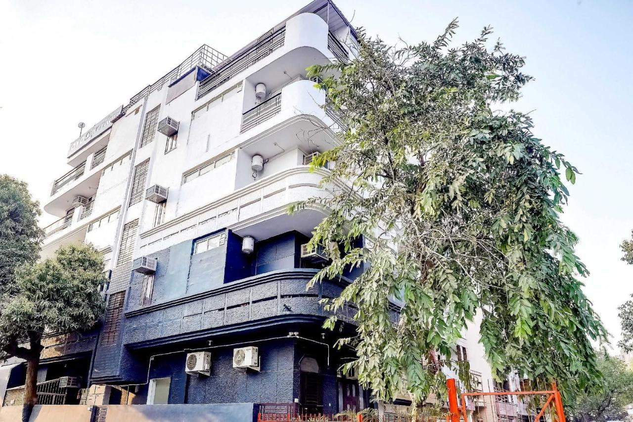 Collection O 71756 Hotel Silver Arrow Near Pacific Mall Tagore Garden Delhi  Dış mekan fotoğraf