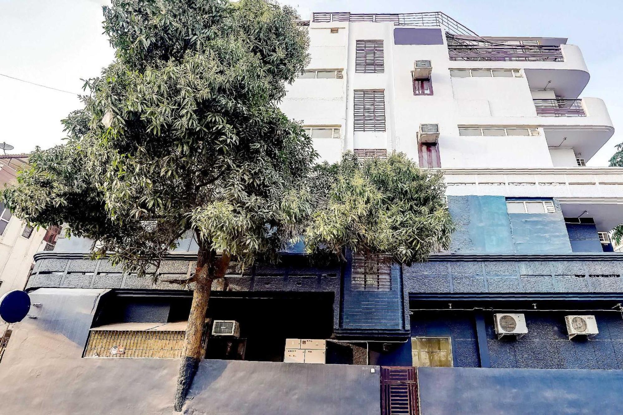 Collection O 71756 Hotel Silver Arrow Near Pacific Mall Tagore Garden Delhi  Dış mekan fotoğraf